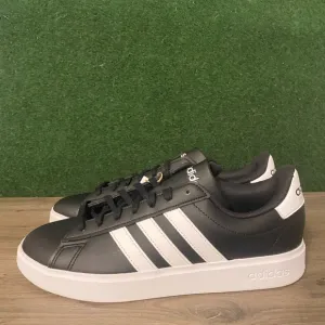 Adidas Grand Court 2.0 ‘Black White’ size 9.5
