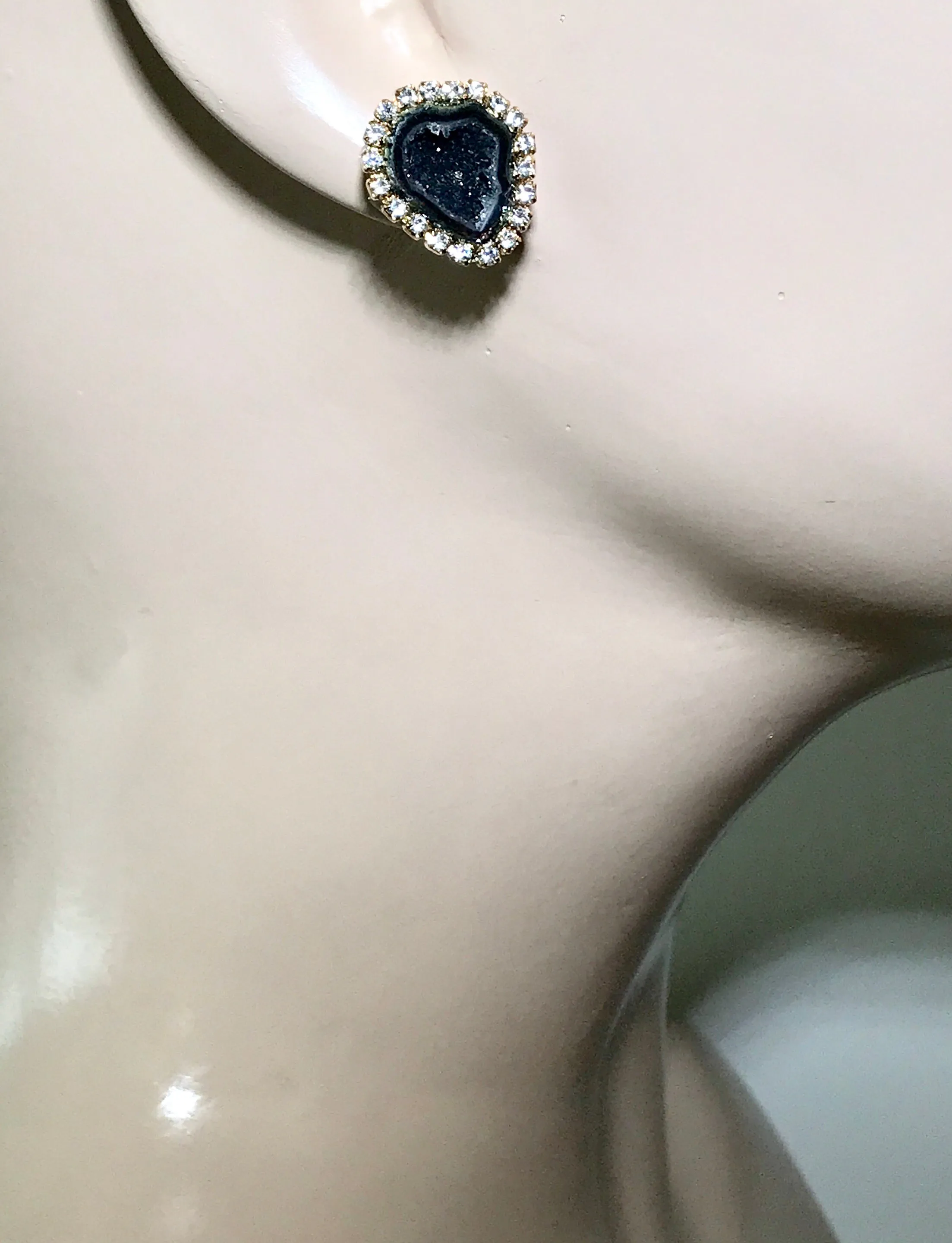 Black Tabasco Geode Stud Earrings Diamond Style