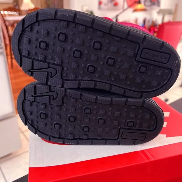 🔥BNWB NIKE TODDLER BOOTS🔥