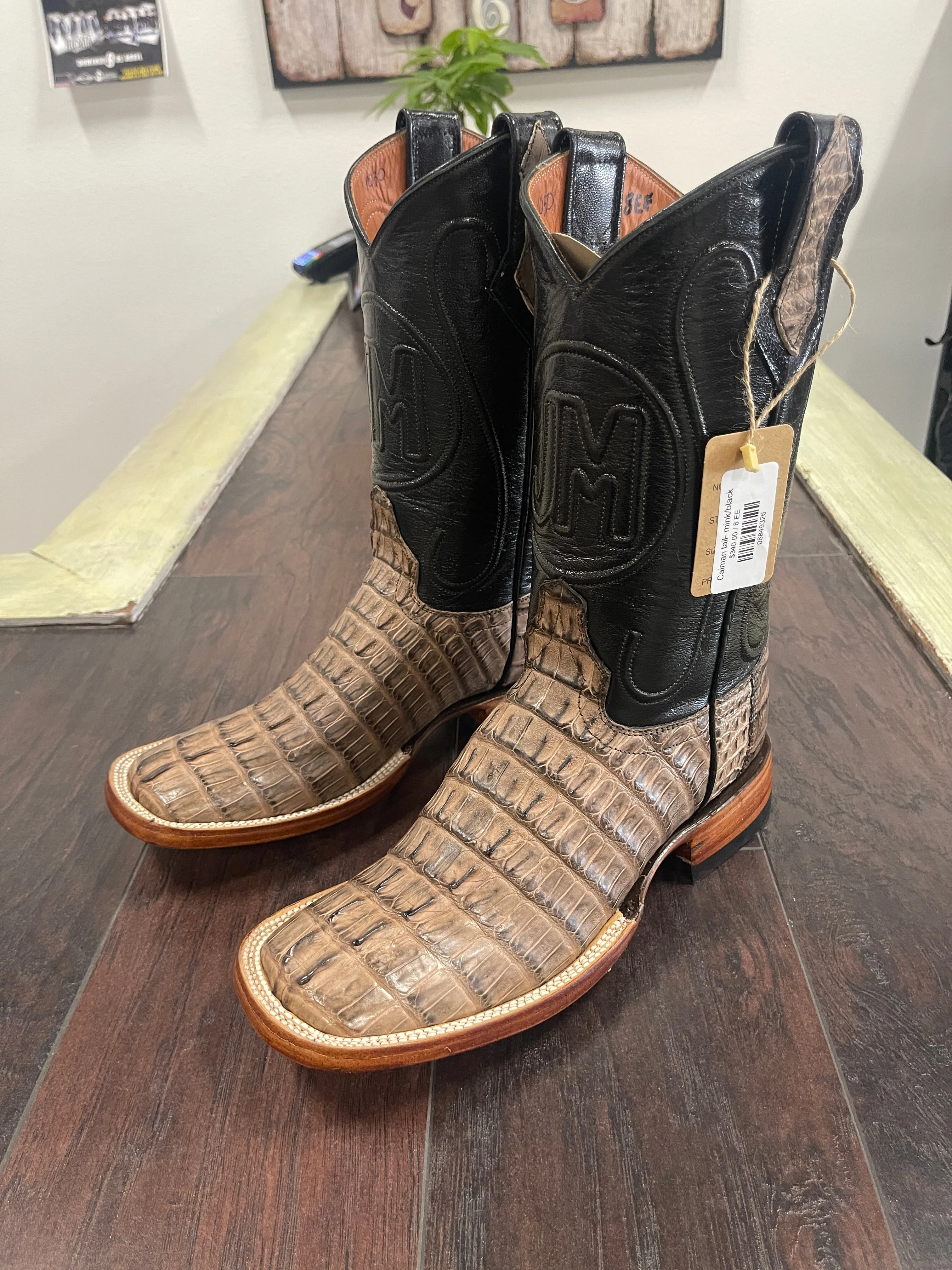Caiman tail- mink/black