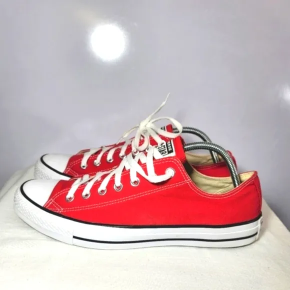 Converse Mens Size 12 Chuck Taylor Allstars.