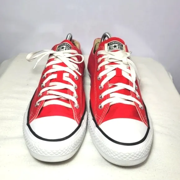 Converse Mens Size 12 Chuck Taylor Allstars.