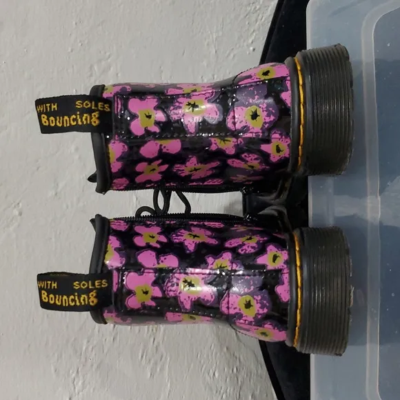 Dr Marten 1460 Pansey Black &amp; Pink Floral Boots Girls Size 10