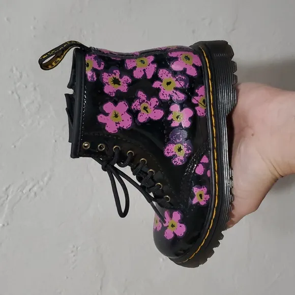 Dr Marten 1460 Pansey Black &amp; Pink Floral Boots Girls Size 10