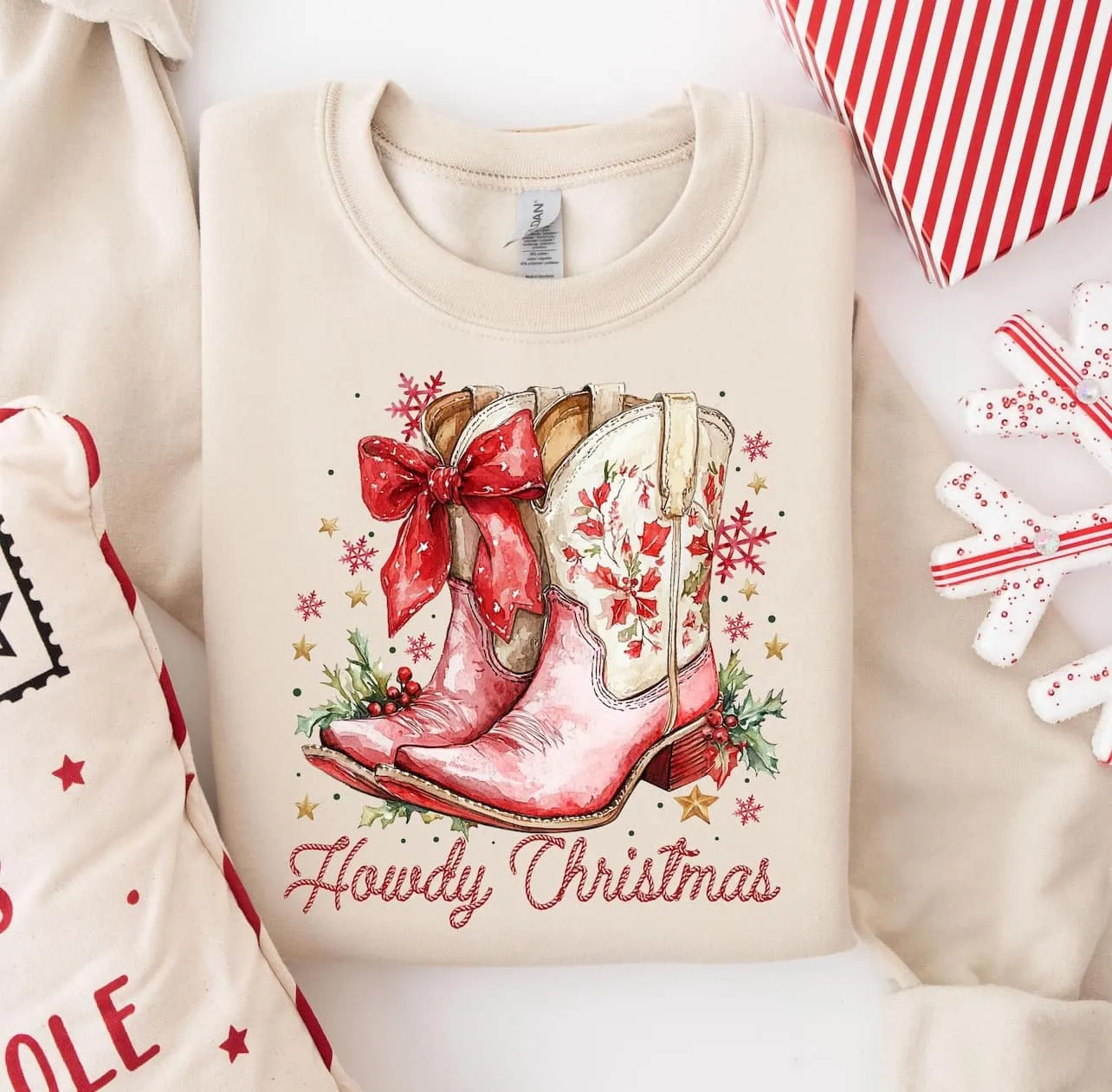 Howdy Christmas Red/Tan Cowboy Boots Tan/Cream Sweatshirt