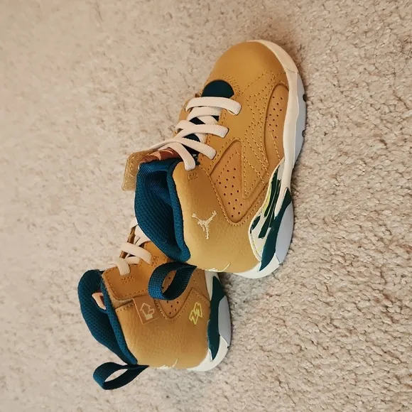 Jordan MVP 3peat toddler sneakers NWT