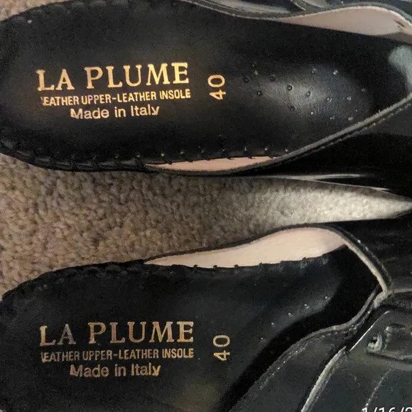 La Plume brand Patent Leather sandals