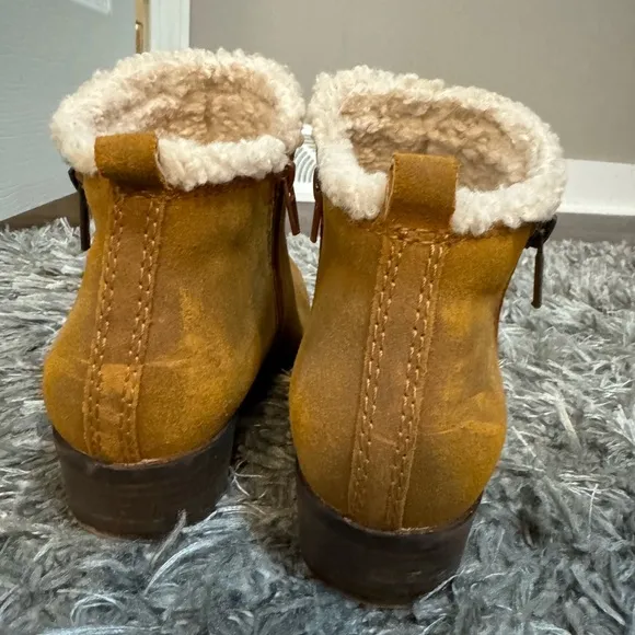 Lucky Brand Women’s brown ankle boots size 7