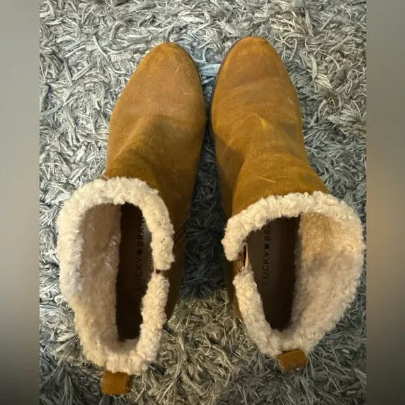 Lucky Brand Women’s brown ankle boots size 7