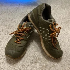 New Balance 574 Rugged Outdoor Olive Men's SZ 9.5