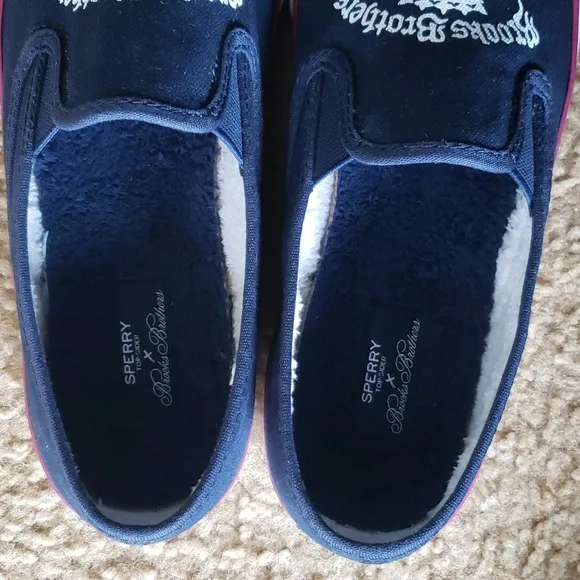 [NEW] Brooks Brothers x Sperry Sneakers