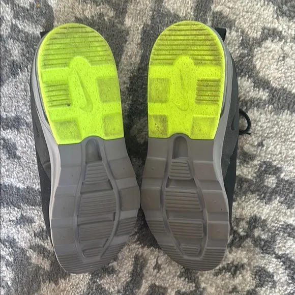 Nike Air Max Motion Black and Neon Green