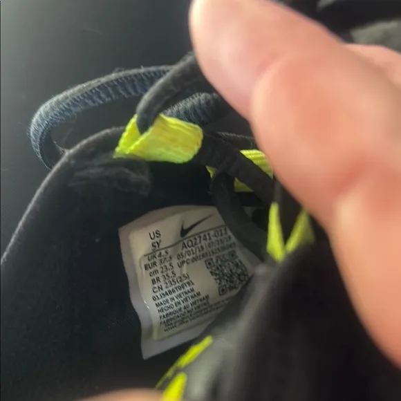 Nike Air Max Motion Black and Neon Green