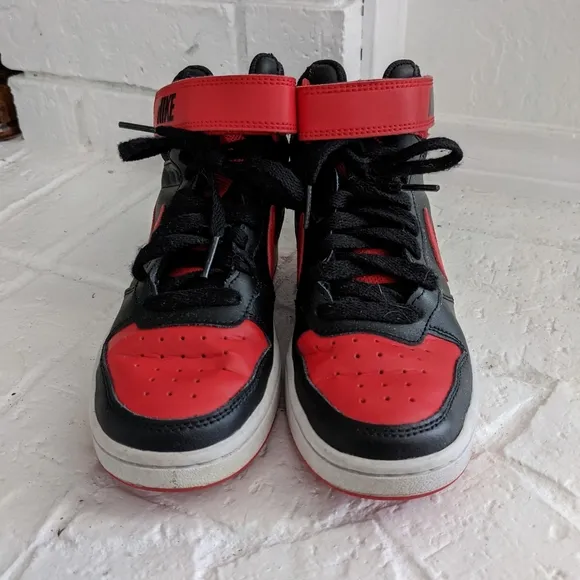 NIKE Boy's Sneakers