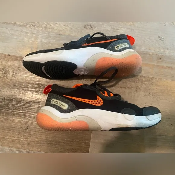 Nike Explor Sneakers-5.5Y