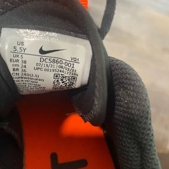 Nike Explor Sneakers-5.5Y