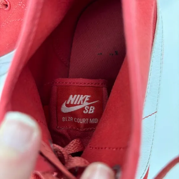 Nike SB Blazer Court Mid Sneakers