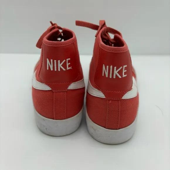 Nike SB Blazer Court Mid Sneakers
