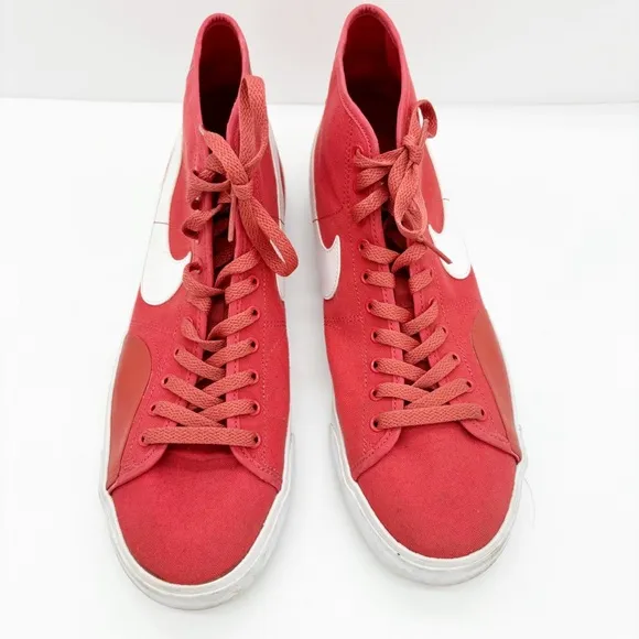 Nike SB Blazer Court Mid Sneakers