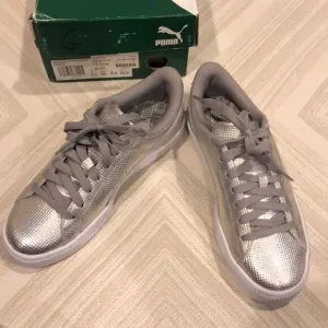 Puma Basket Classic Holographic Silver Sneakers - Size 4 1/2