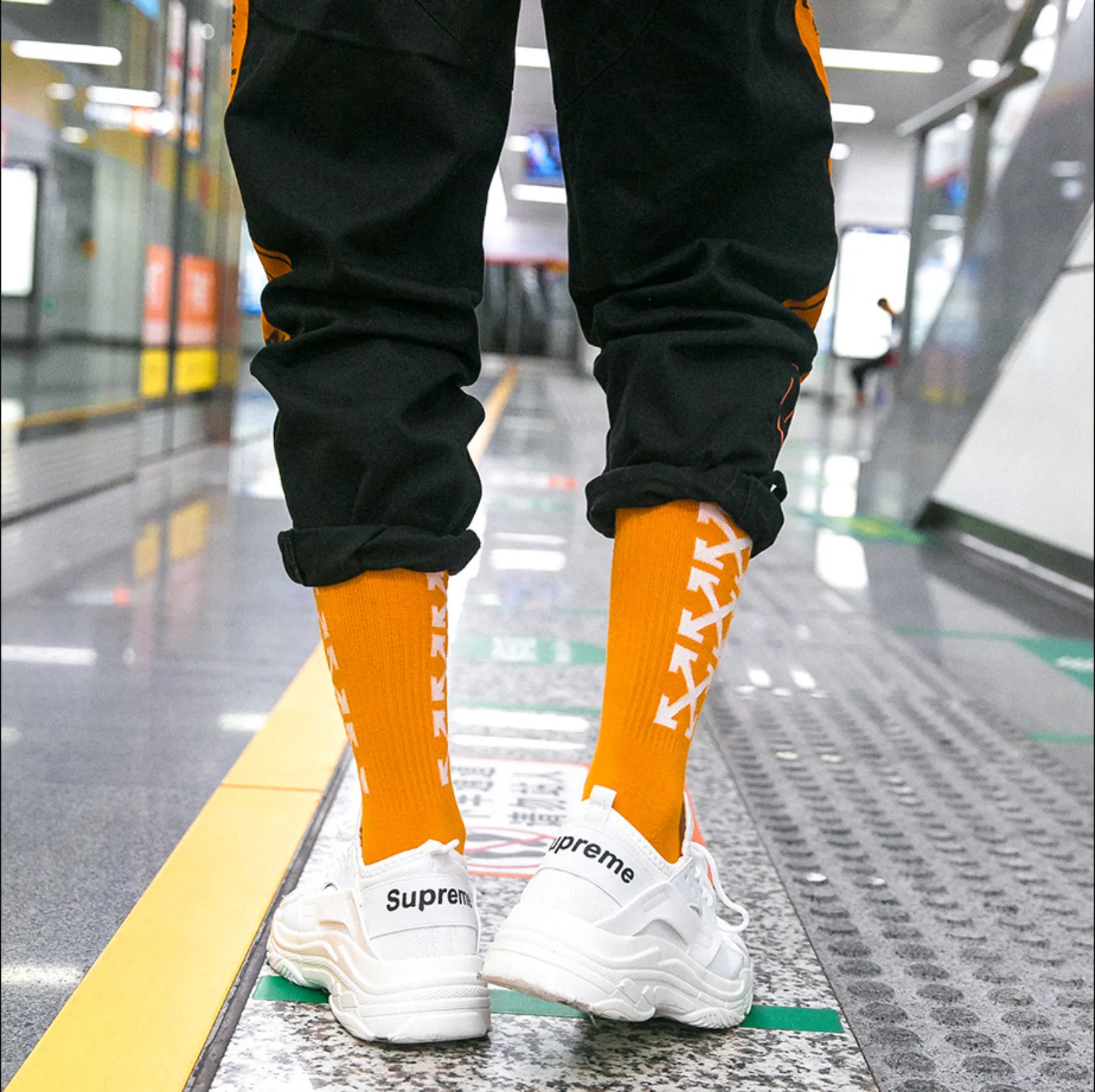 "X" Chaussettes Montantes Streetwear - URB1™