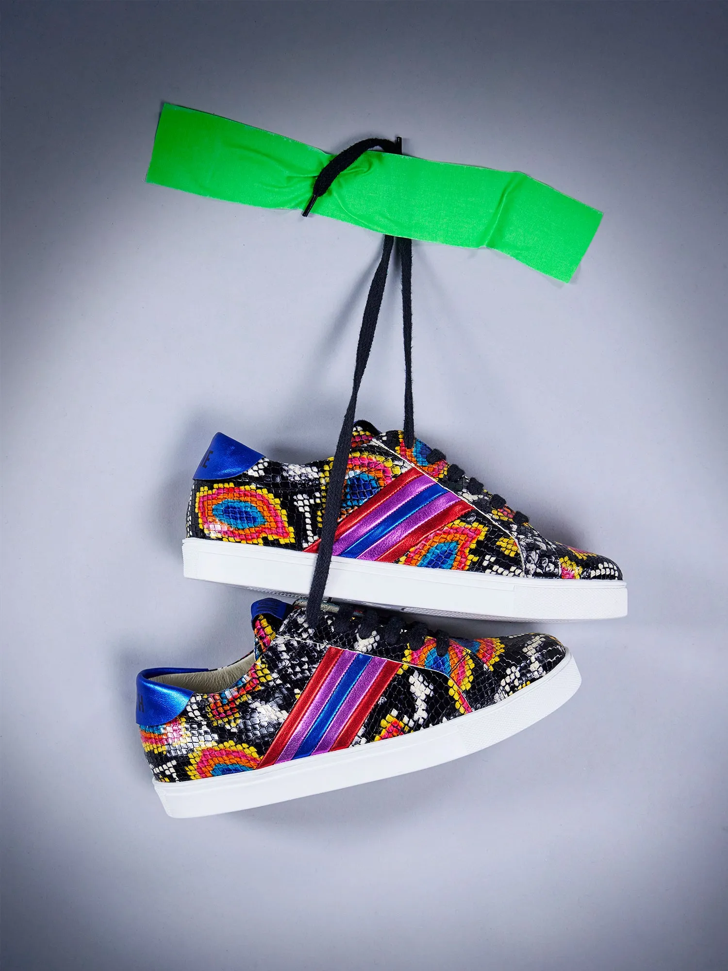 Sneakers Limited Edition