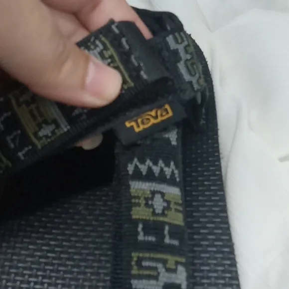 Teva men's athletic sandals size 11