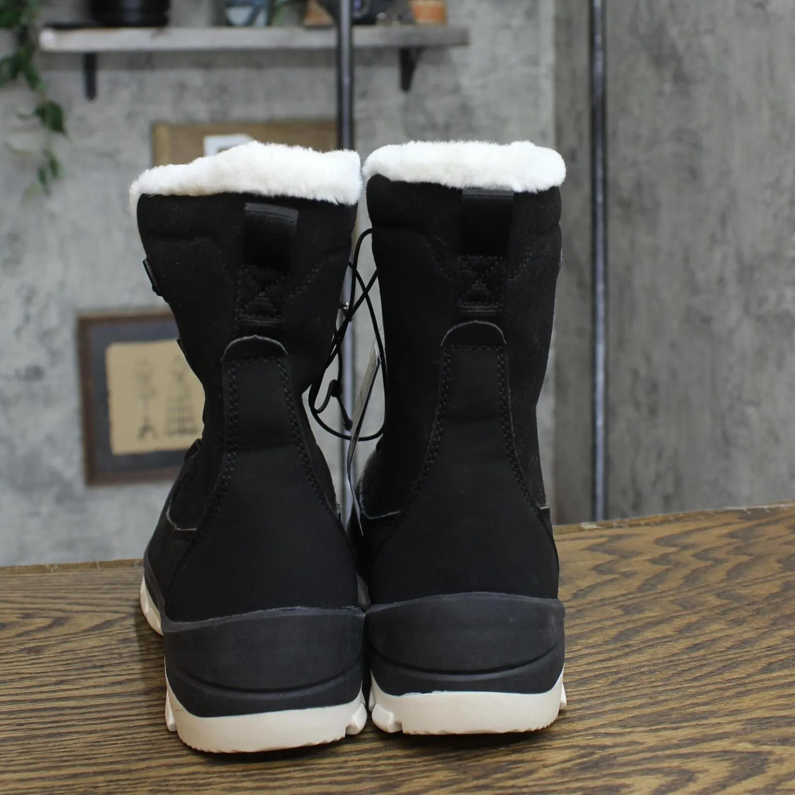 Universal Thread Women's Corie Winter Hiker Boots 88236081 Jet Black 10