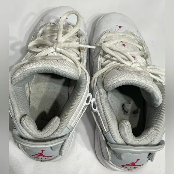 Youth size 4.5 Jordan Air 6 Rings Athletic Sneakers Great Condition white &amp; red